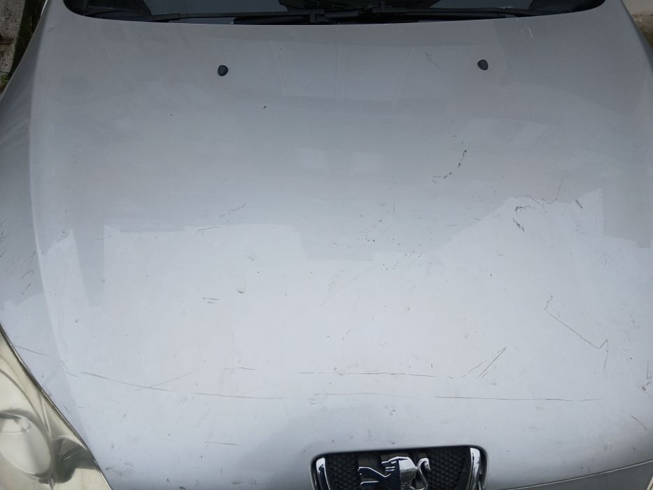 Преден капак за Пежо 407 100лв.