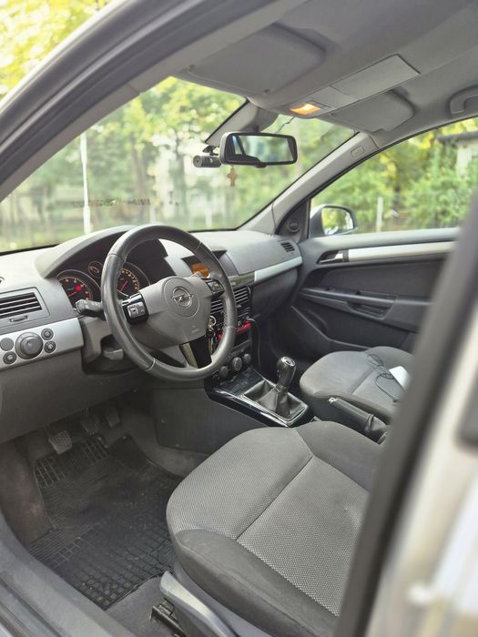 Opel Astra H 1.6