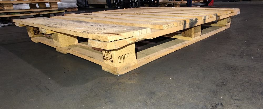 Дървени палети 130х110см.