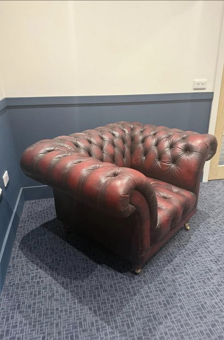 Кожен фотьойл без никакви забележки