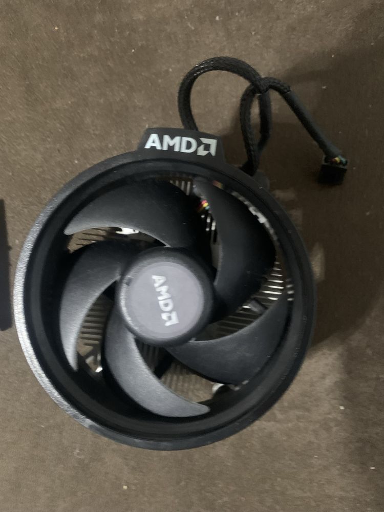 Ryzen 3 2200G с боксов охладител
