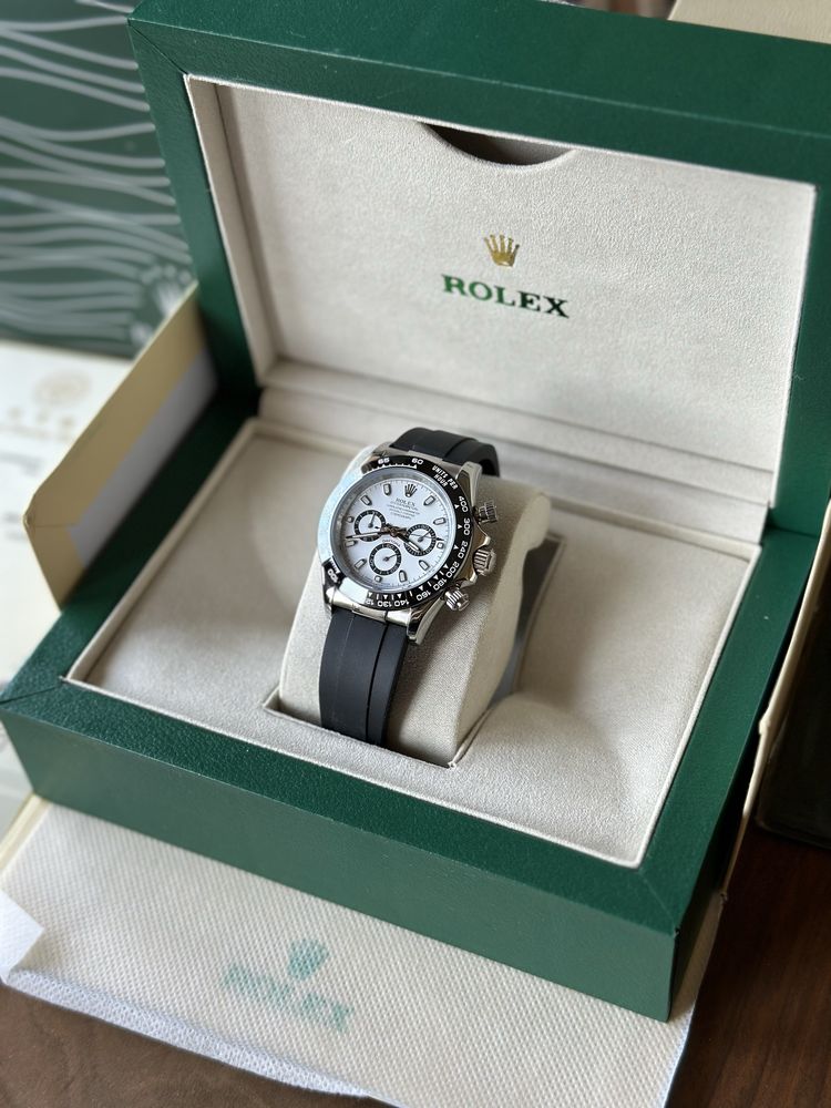 Rolex Daytona Cosmograph “Panda” Rubber Strap 40 mm