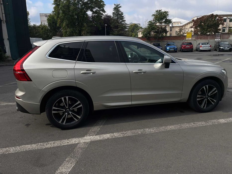 Volvo XC60 2018 190cp