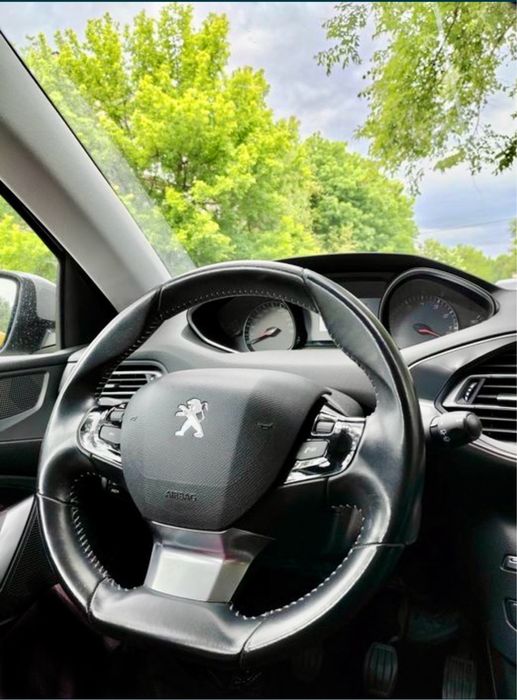 Peugeot 308 1.2/110 cp