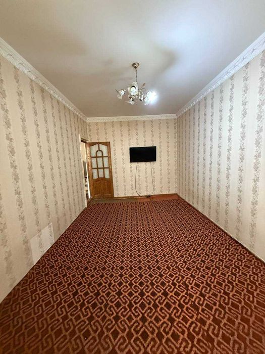 Сдается 2х комнатная квартира на 1 этаже Ориентир 5 мкр корзинка