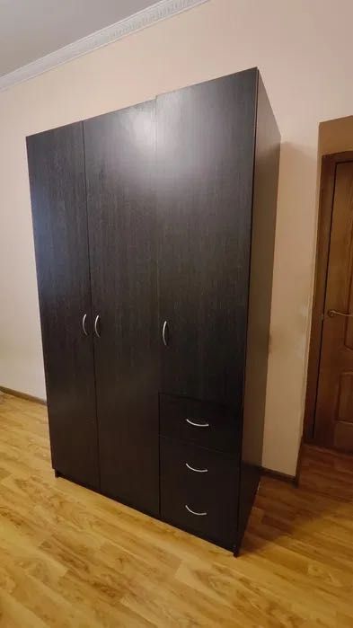 Șifonier în stare bună