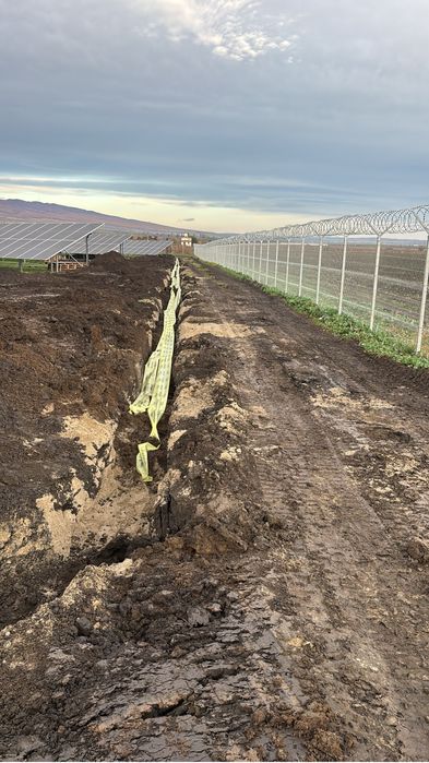 Buldoexcavator cu picon , excavatoare de toate marimile la SUXU !