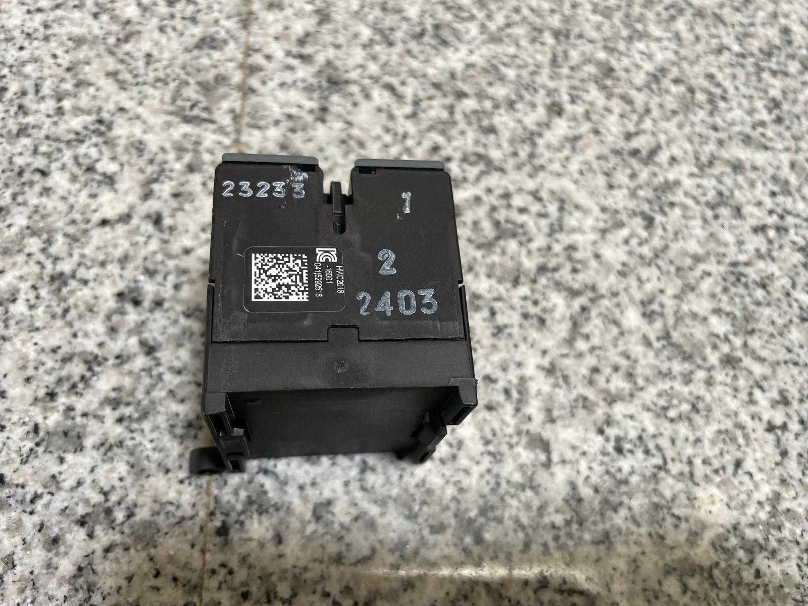 ABB Контактор:B6-40-00, 4-полюсен; NO x4; 220÷240VAC; 12A;300V