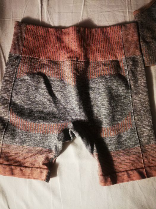 Дамски спортен екип