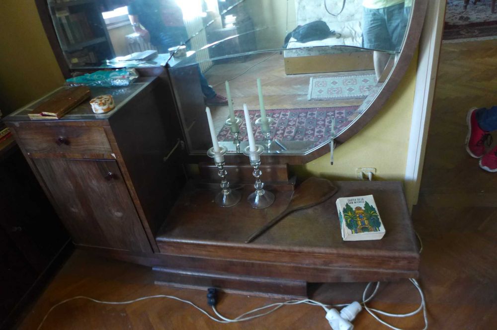 Servanta oglinda Art Deco Lemn Masiv 160/160cm manere bachelita Mobila