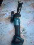 Видео Акумулаторен ъглошлайф Makita DGA504