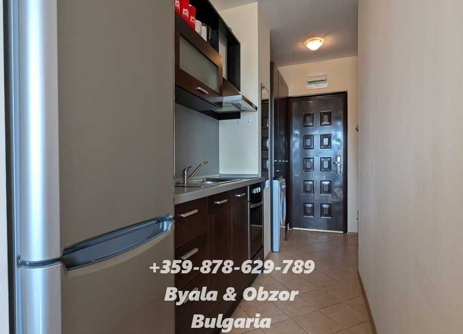 Просторен едностаен апартамент в гр.Обзор с кът за спалня