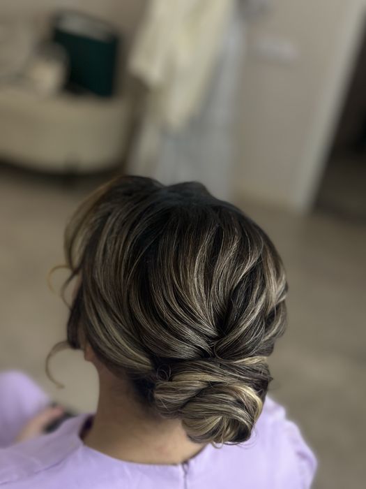 Макияж + прическа по акций 12.000тг