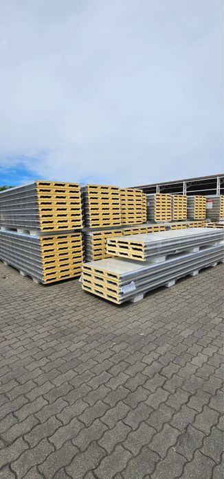 Panou sandwich si Containere Modulare