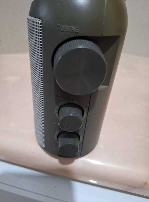 Radio SONY model ICF-903L