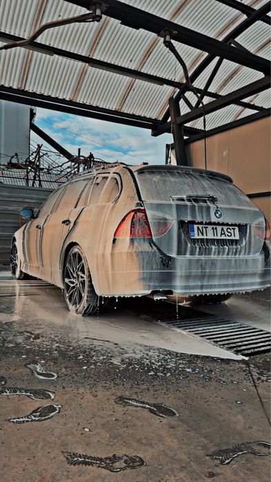 Vand bmw e91 NFL , sau schimb de preferat cu masina de off road