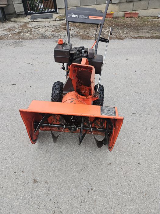 Продавам снегорин Ariens st 504