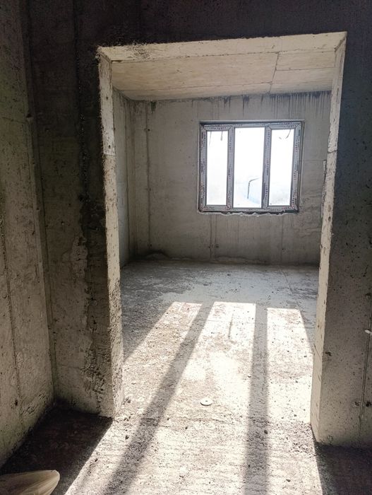 Продаю собственную  2 комнатную квартиру с кадастром ,Baku Resident ,