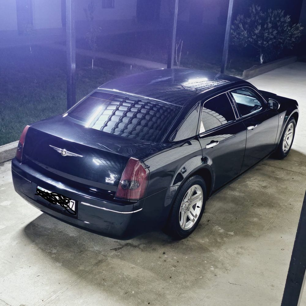 Продается Chrysler 300C 3.5