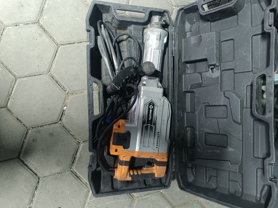 За дёшево отбойный молоток продам Отбойный молоток перфоратор