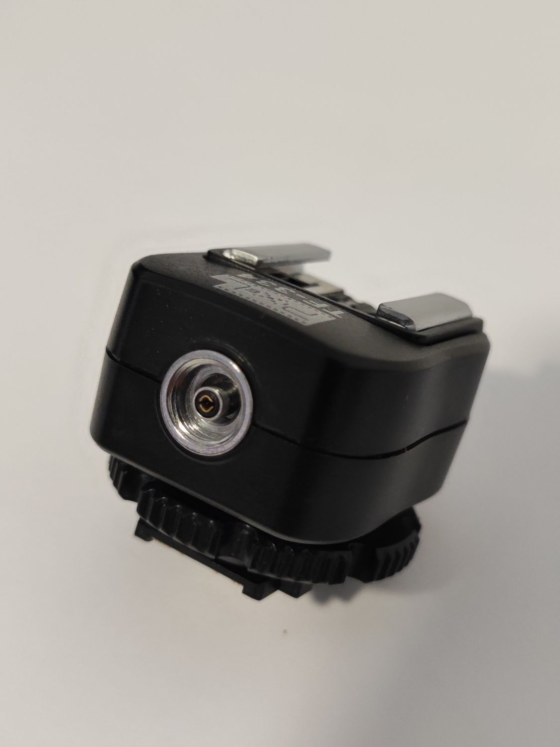 Adaptor patina Blit Canon la Sony sincron Pixel TF-334 pentru Sony Nex