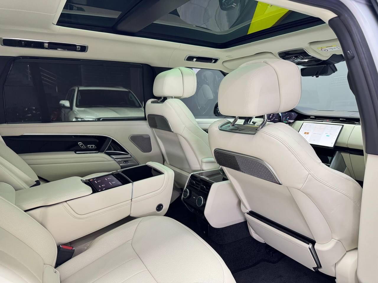 Продается Range Rover Vogue P460 plug in hybrid