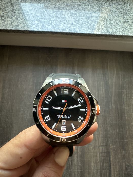 Vand ceas Tommy Hilfiger folosit