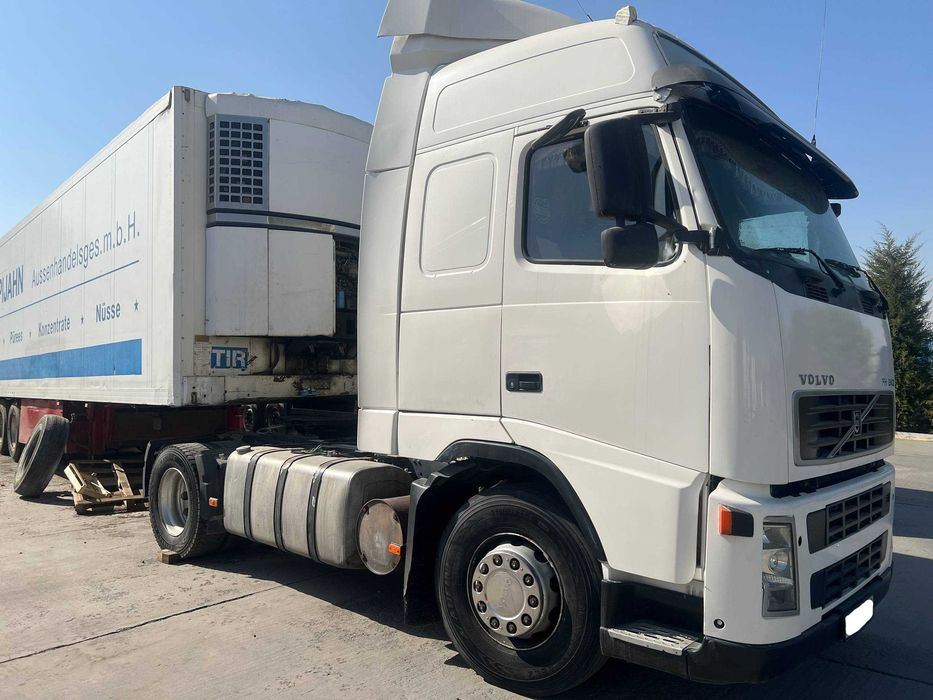 тягач Volvo FH12 2024 механика Volvo ва рефрижератор прицеп сотилади
