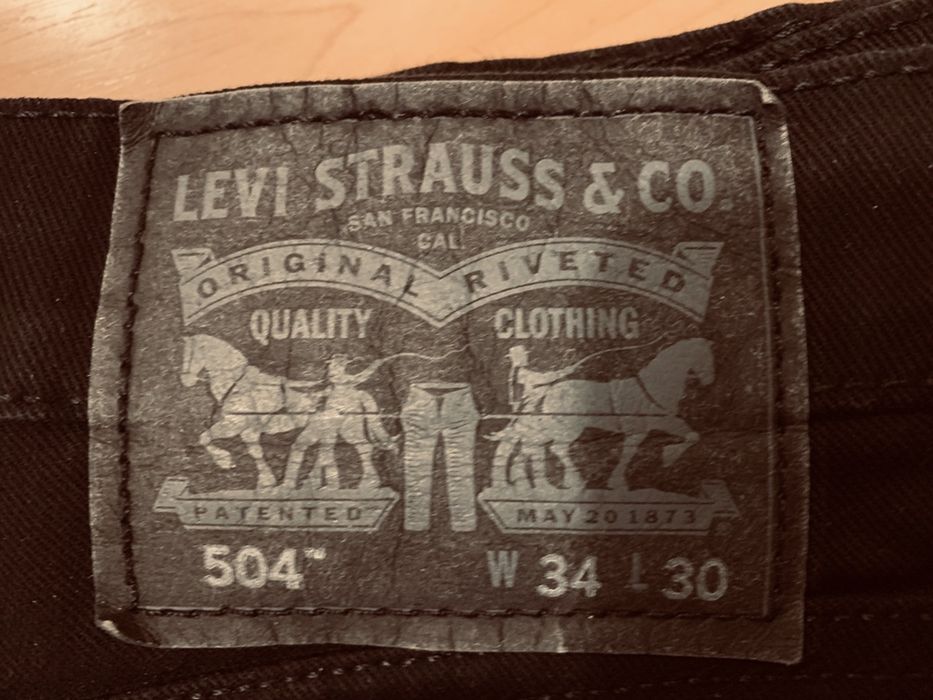 Blugi Levi’s si Timberland originali