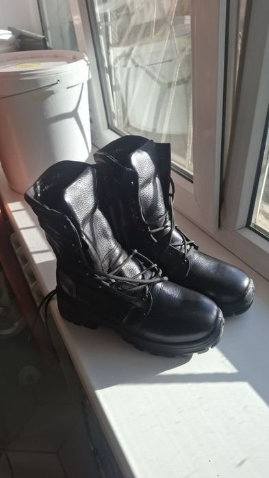 Берцы зимние  хорошее