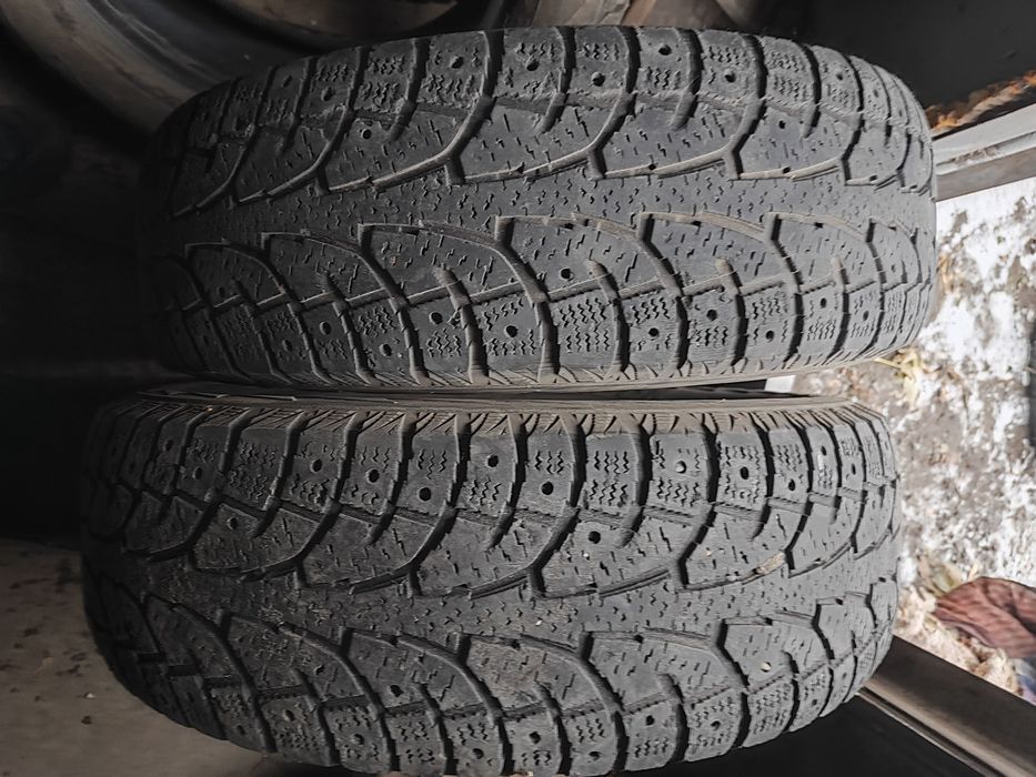 Зимняя резина 2 шт R16