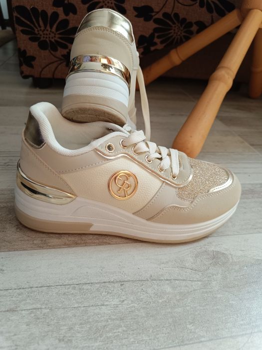 Дамски маратонки/обувки