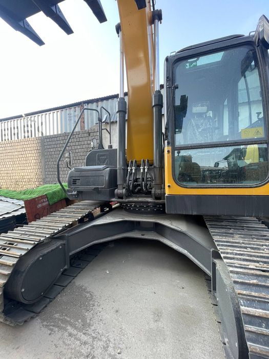 Эксковатор гусеничный