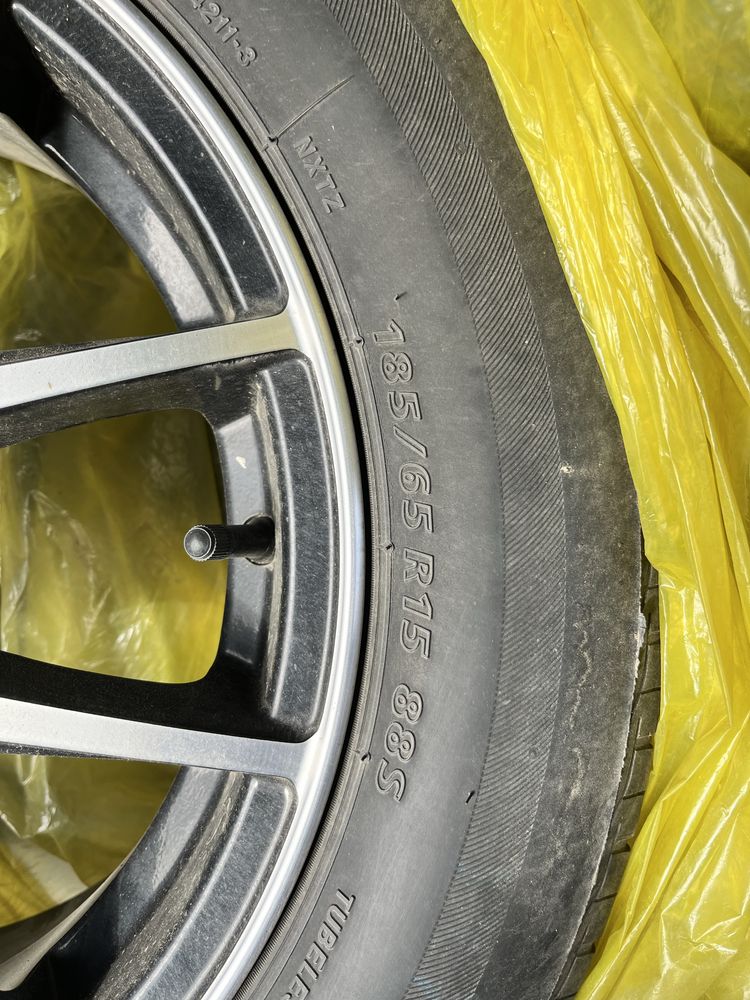 Резина Bridgestone Nextry 185/65 R15