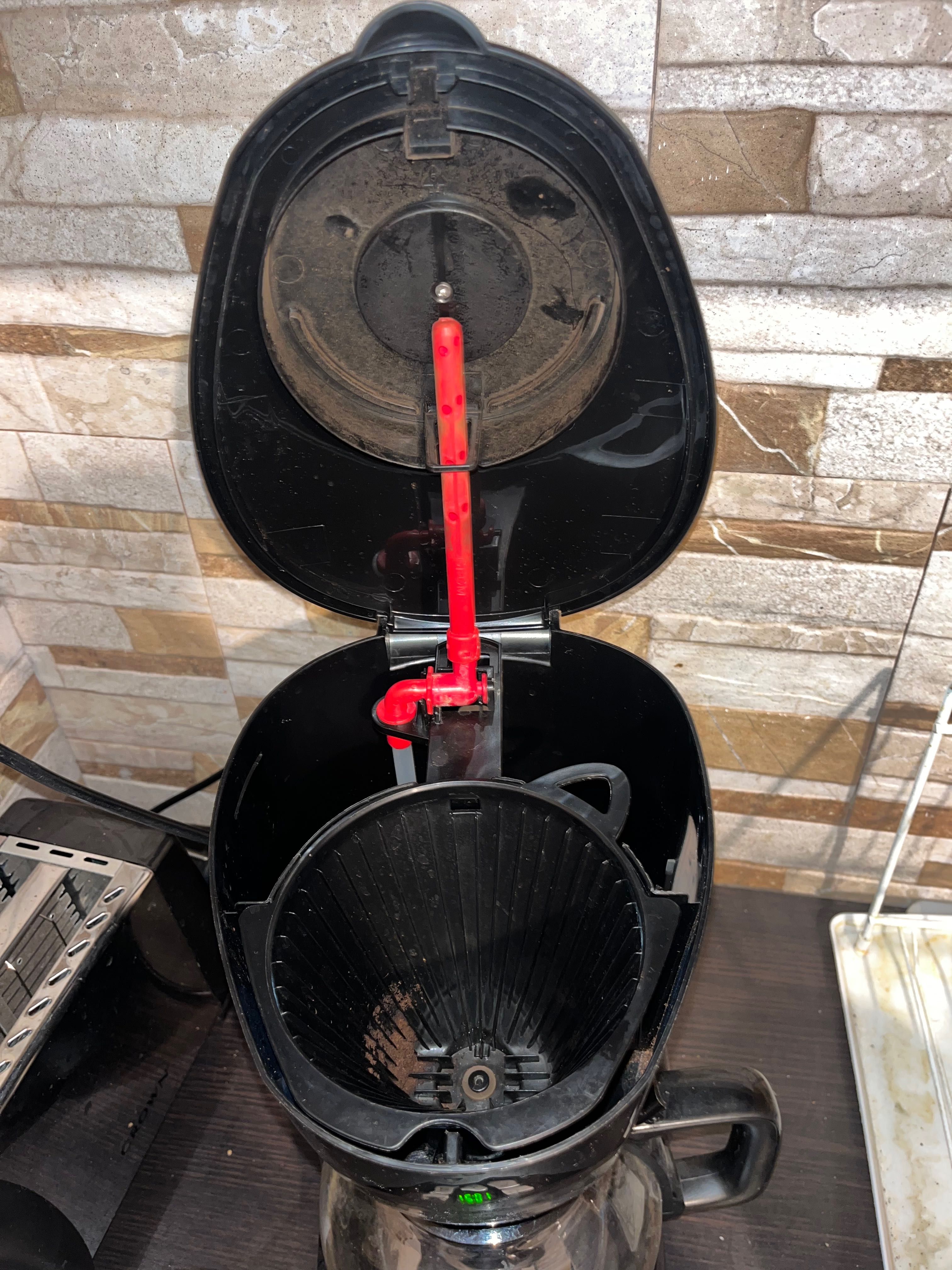 Филтърна кафемашина Russell Hobbs