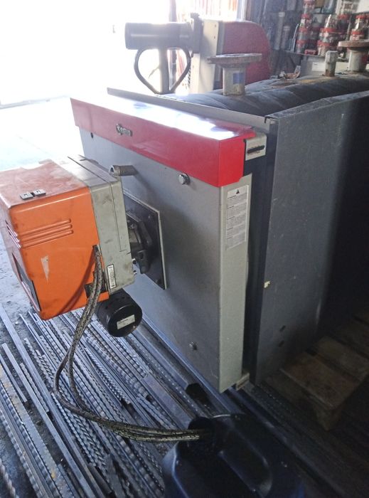 Vând Centrale cu combustibil lichid Ulei, motorina