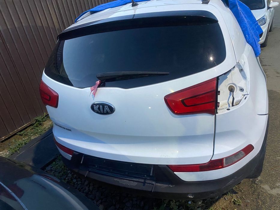 Крышка багажника Kia Sportage 2015