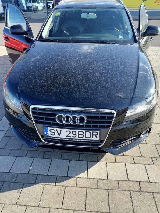 Audi a4 b8 2009 .