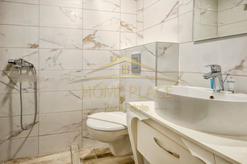 Дава се под наем Едностаен апартамент в Варна, Център - 30 кв.м за 408 € - Снимка #4