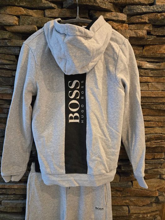 Детски анцунг BOSS / Перфектно състояние/ 13-14 г. 100% Оригинален