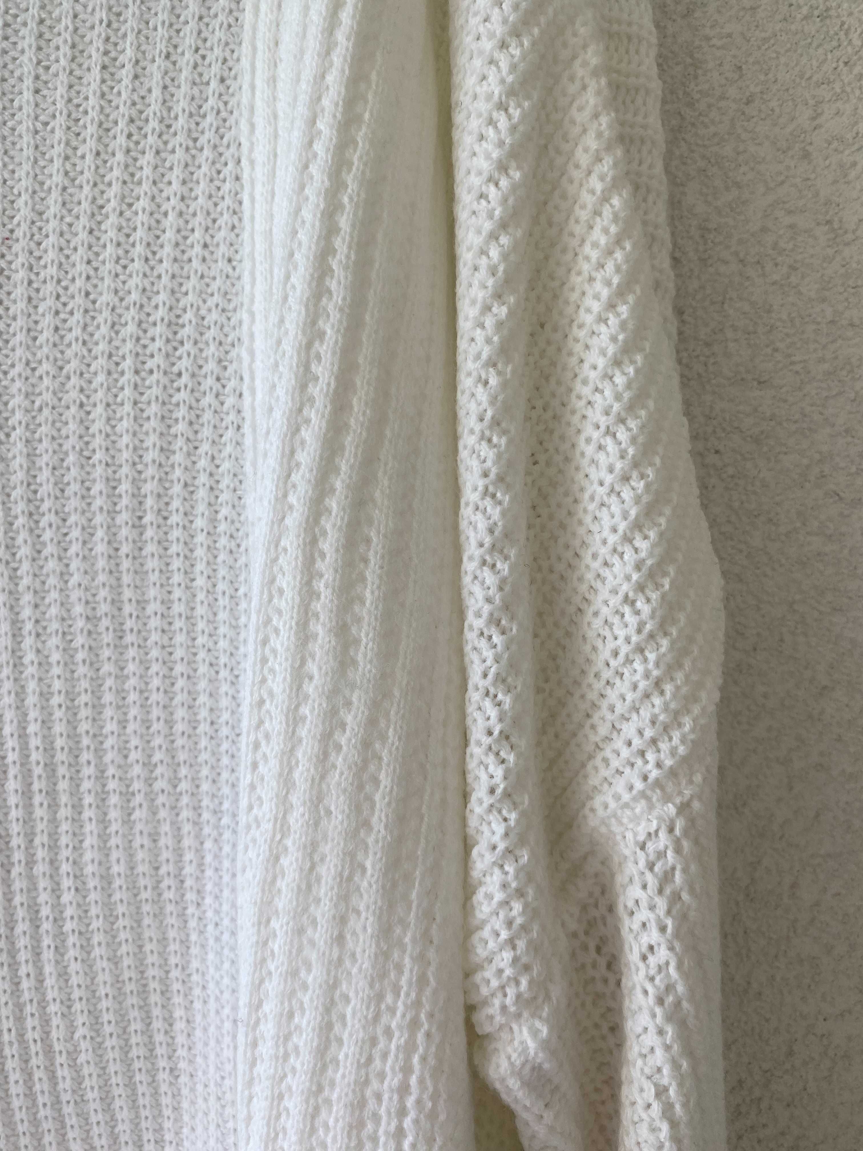 Cardigan/pulover alb, 'Reserved', de primavara, nou, marime M/L
