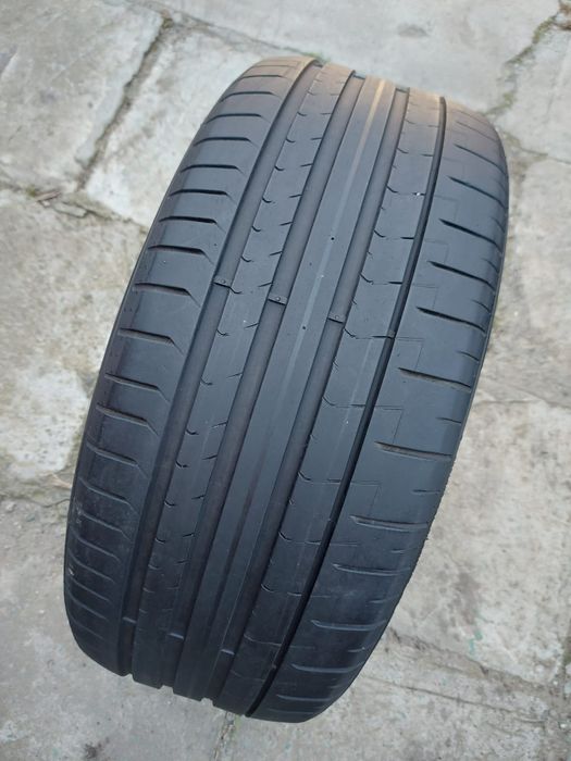 O bucată 255/40 R20 vară - una Pirelli