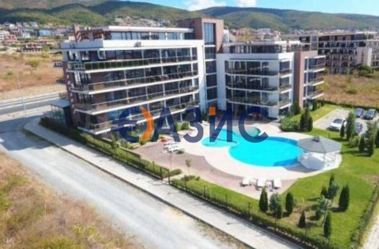 Продава се Едностаен апартамент в Свети Влас - 37 кв.м за 1433 €/кв.м - Снимка #13