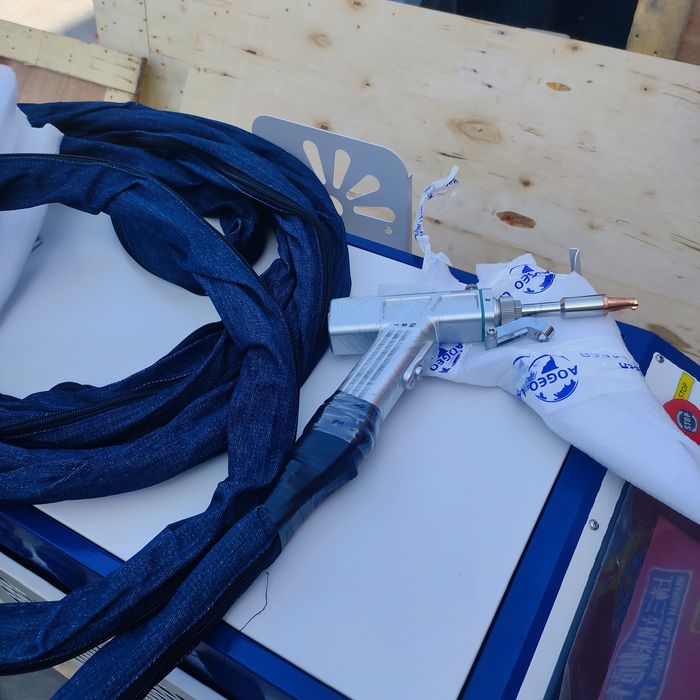 электрический сварочный аппарат для сварки лазерный