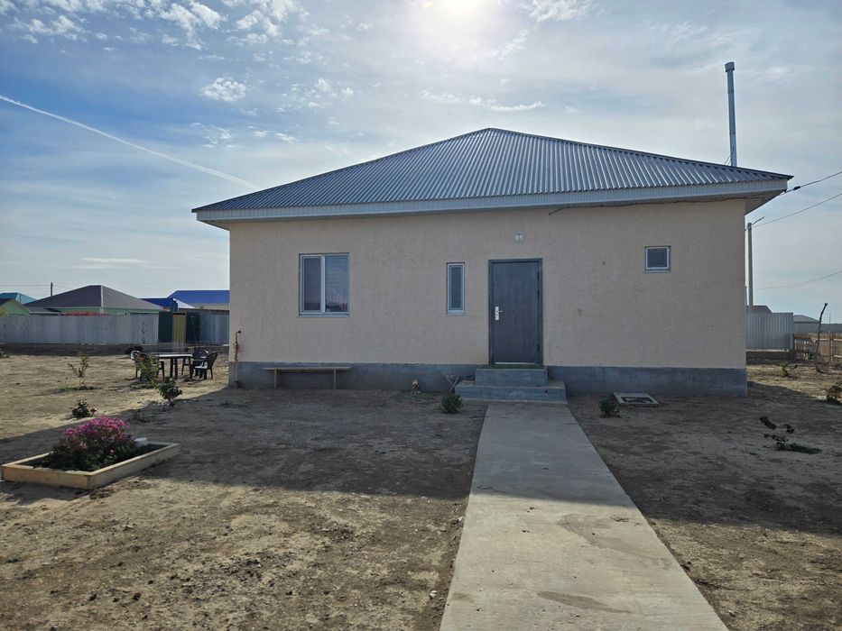 Продам дом в поселке Махамбет