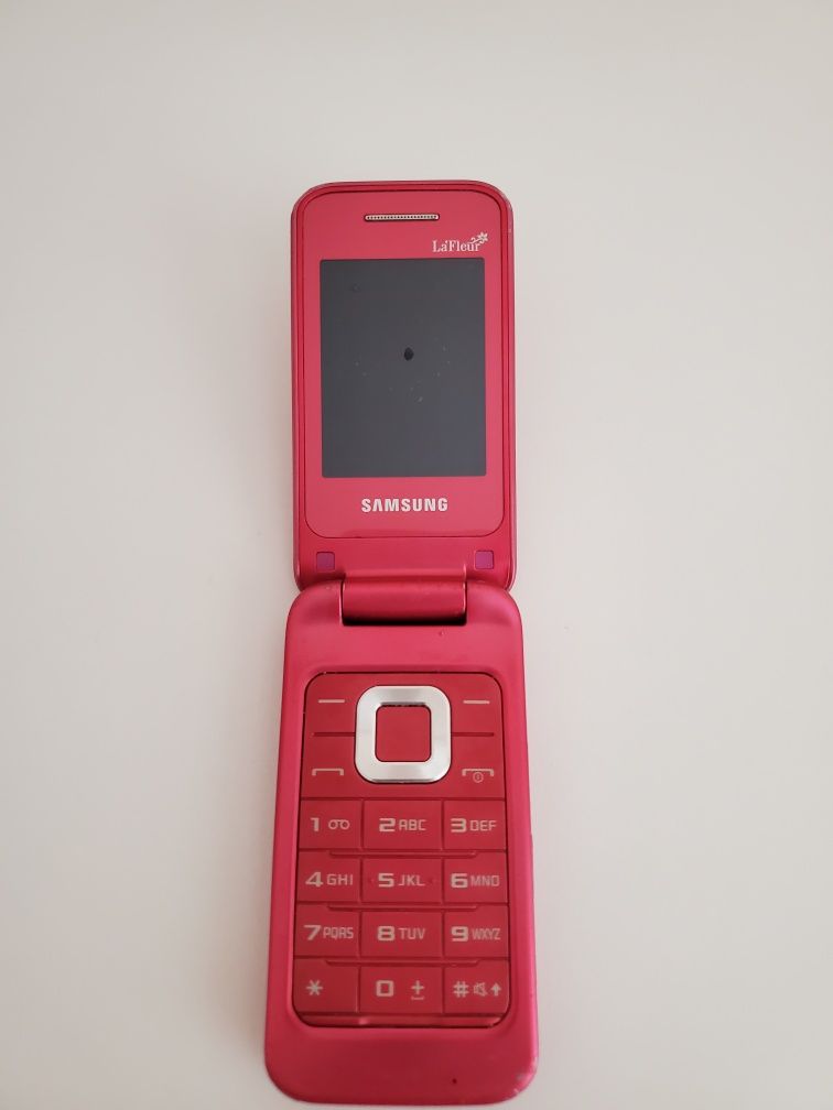 Телефон Samsung GT-C3520