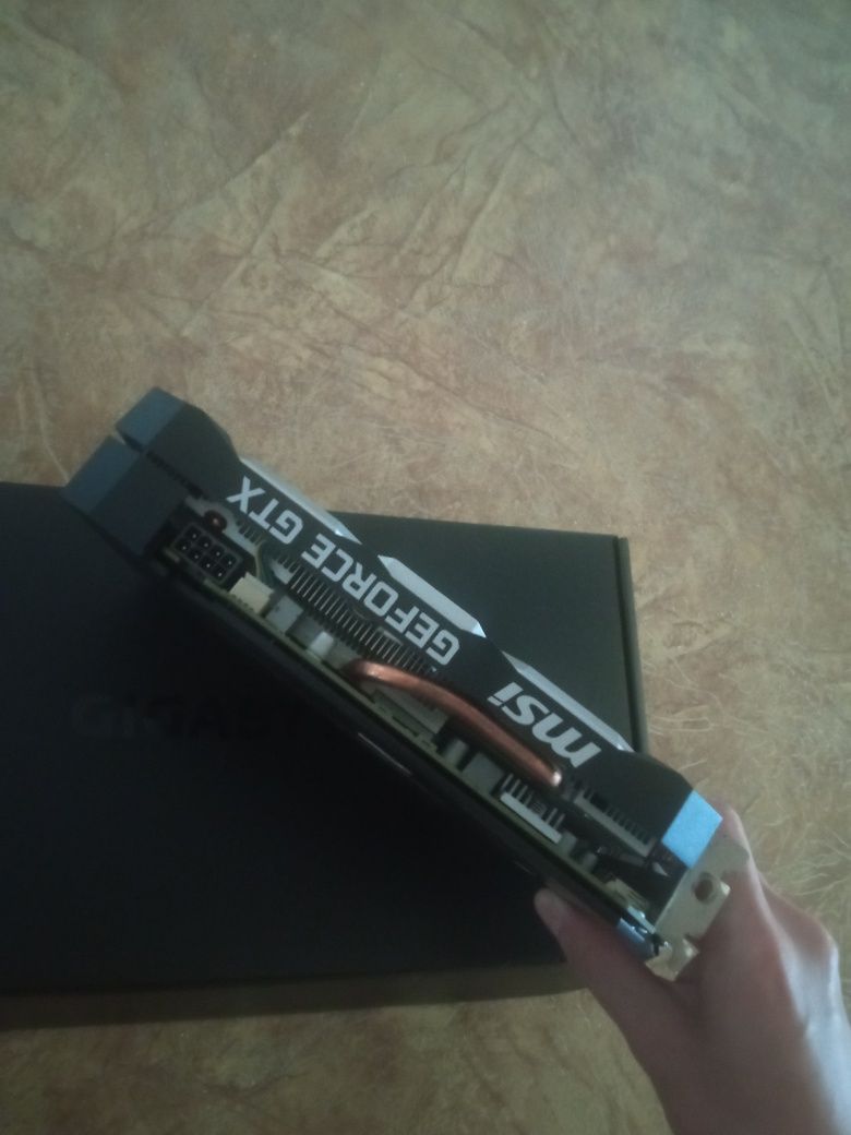 Продам видеокарту 1660 от MSI