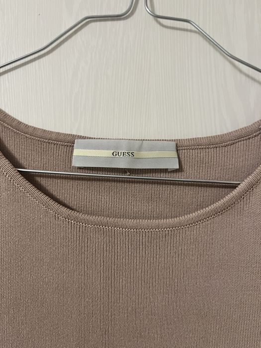 Рокля пепел от рози на GUESS