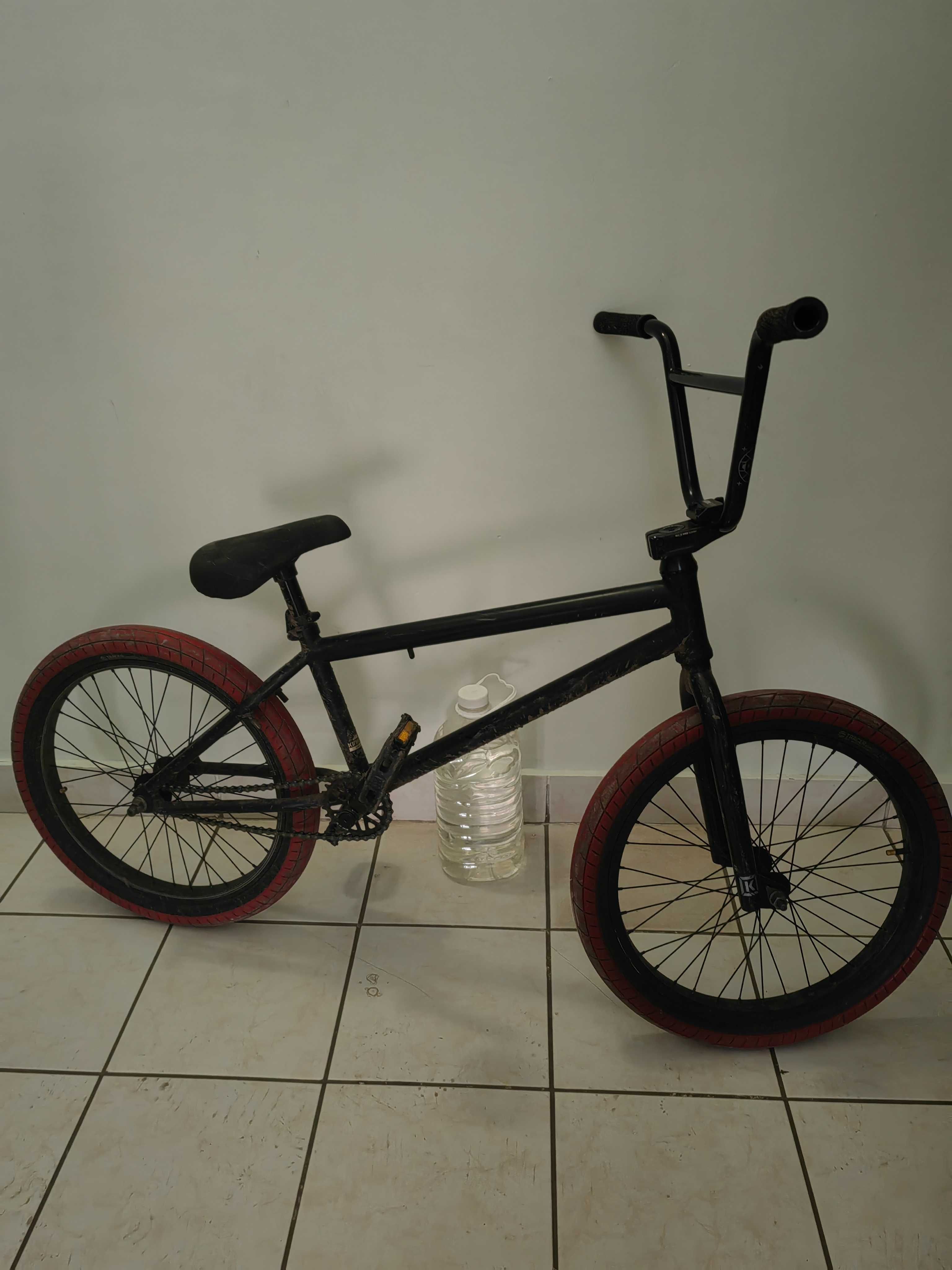 Продам трюковой вело BMX