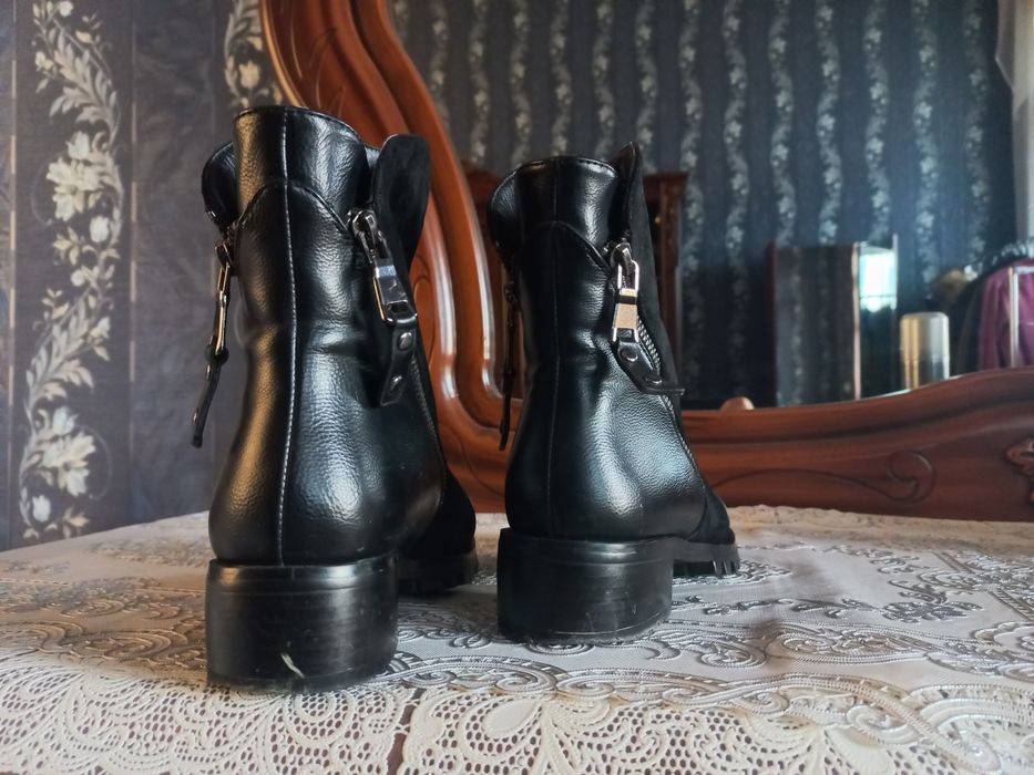 Продам сапожки б.у в отличном состоянии